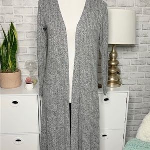 Beautiful Gray Ribbed LulaRoe Sarah